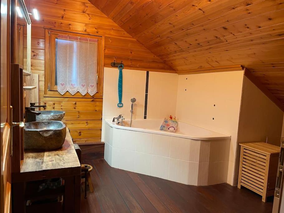 Le Chalet Blanc De Gerardmer Avec Spa Exteriér fotografie